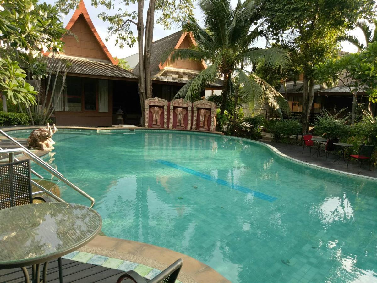 The Imperial Home Hotel Pak Kret Exteriér fotografie